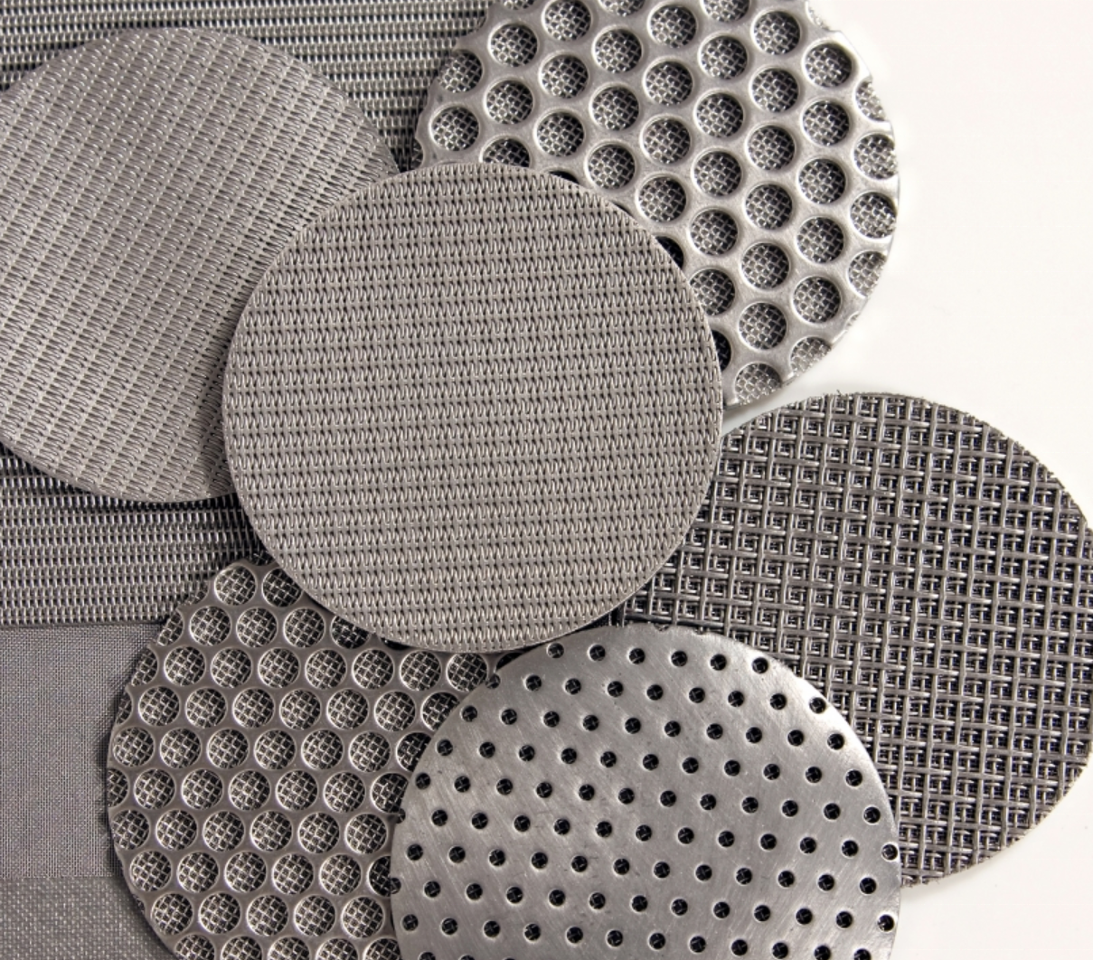 MULTI-LAYER SINTERED WIRE MESH FILTER ELEMENT High-Efficiency Filtration • Superior Strength • Long Service Life